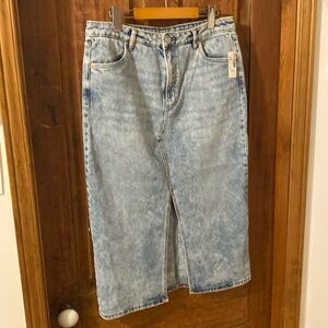 R jeans , size 31 waist, Jean, front slit, four pockets